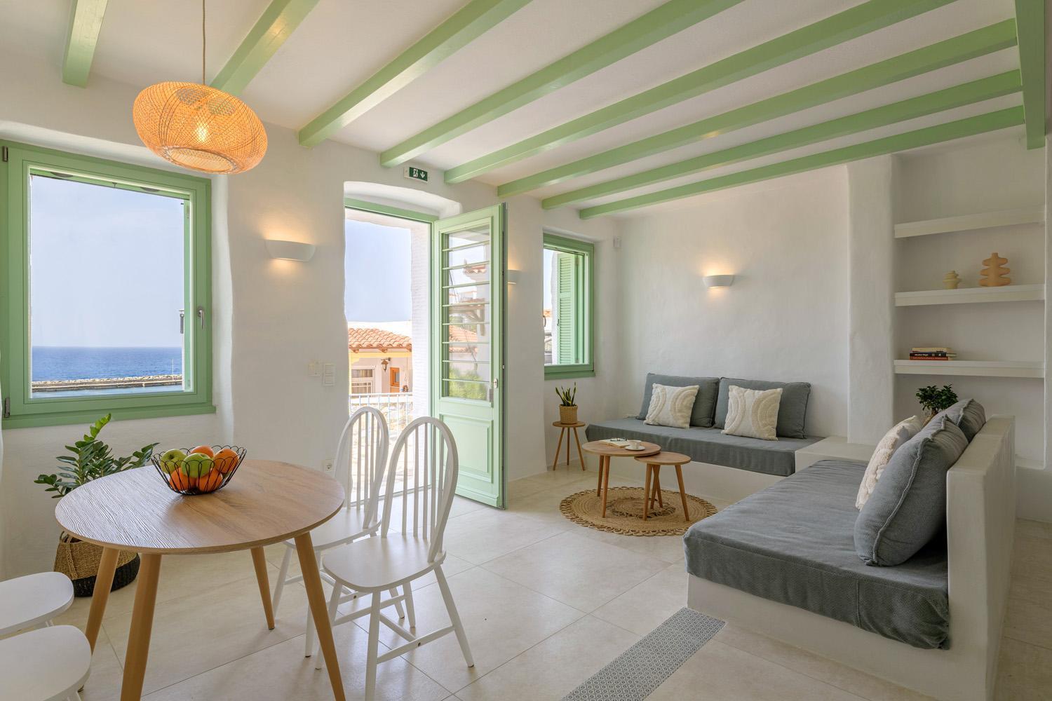 Demilia Luxury Suites Batsi Exterior foto