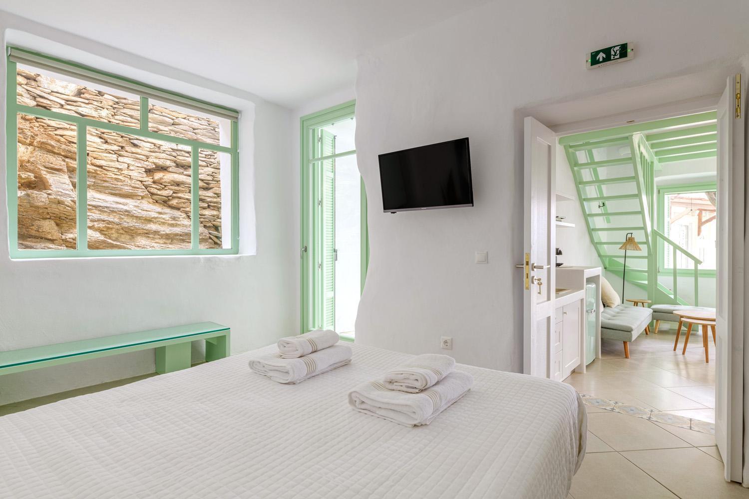Demilia Luxury Suites Batsi Exterior foto