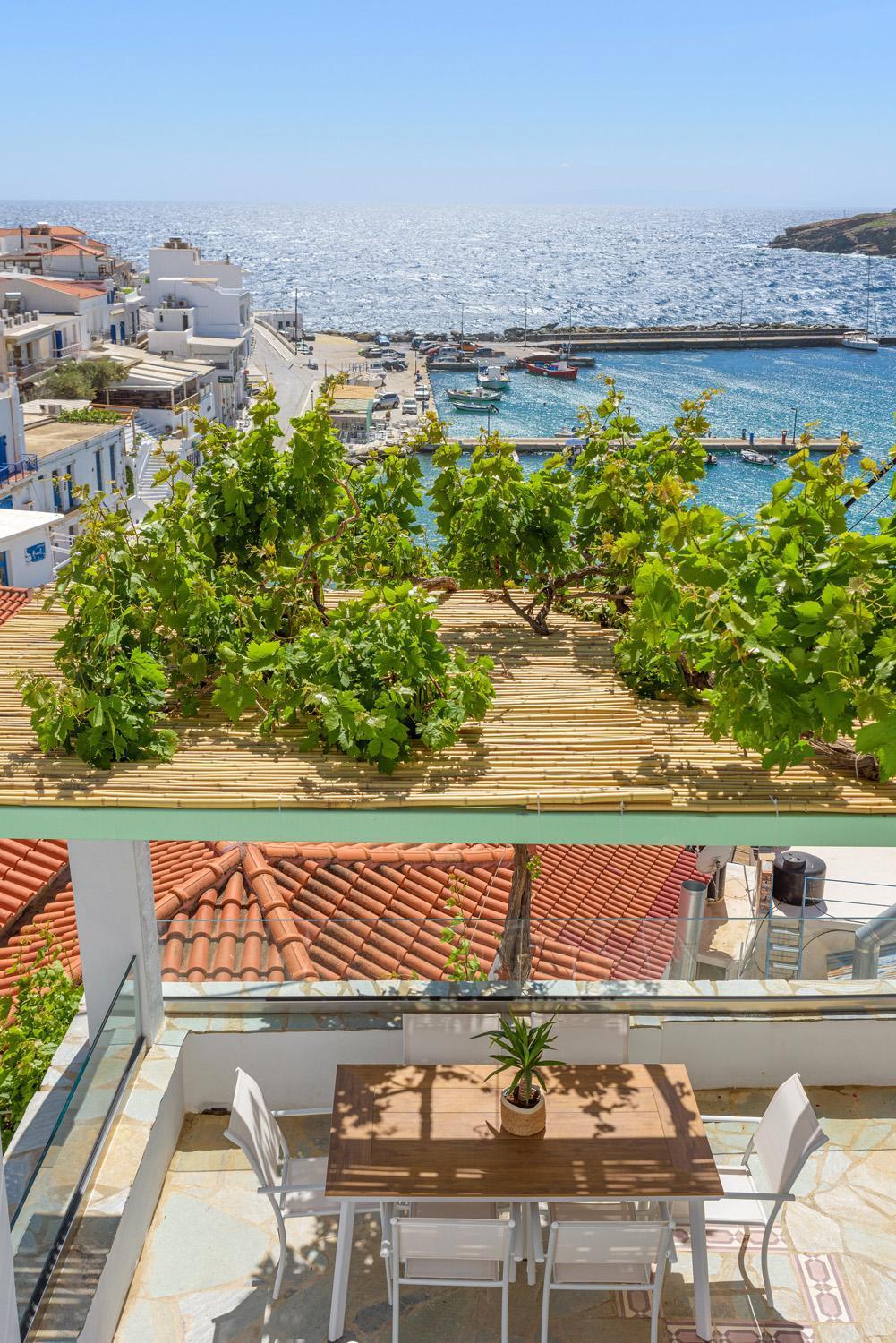 Demilia Luxury Suites Batsi Habitación foto
